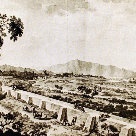 Veduta di Santiago con parte dell'argine del fiume Mapocho